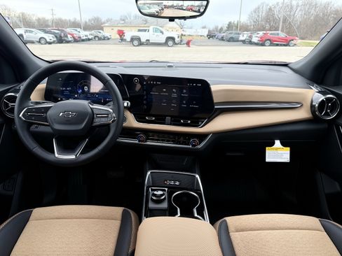 New 2026 Chevrolet Equinox ACTIV w/ Convenience Package III image 17