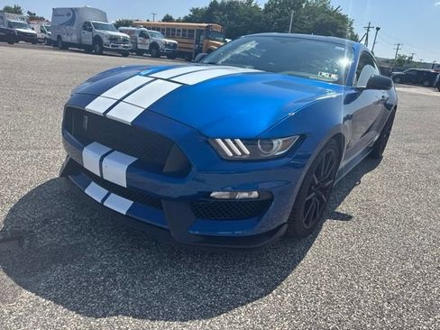Used 2017 Ford Mustang Shelby GT350 RWD image 3