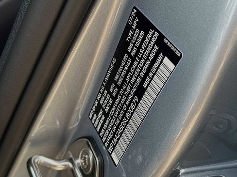 New 2025 Porsche Macan image 28