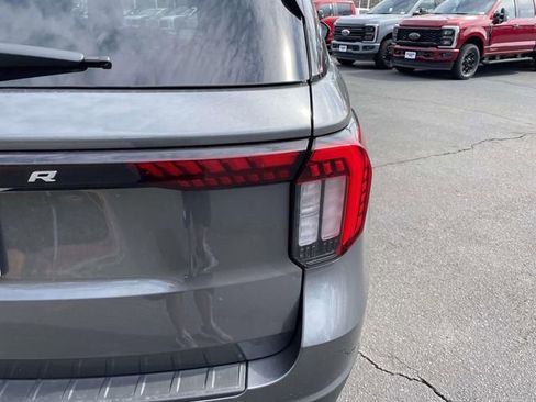 New 2026 Ford Explorer Active RWD image 32