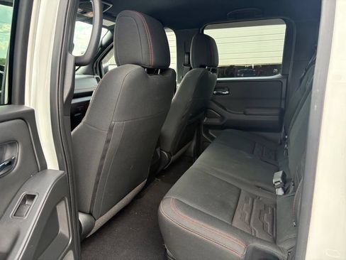 Used 2024 Nissan Frontier Pro-X RWD image 18