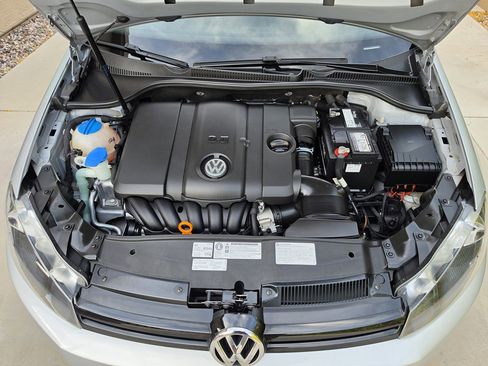 Used 2012 Volkswagen Golf 4-Door image 19