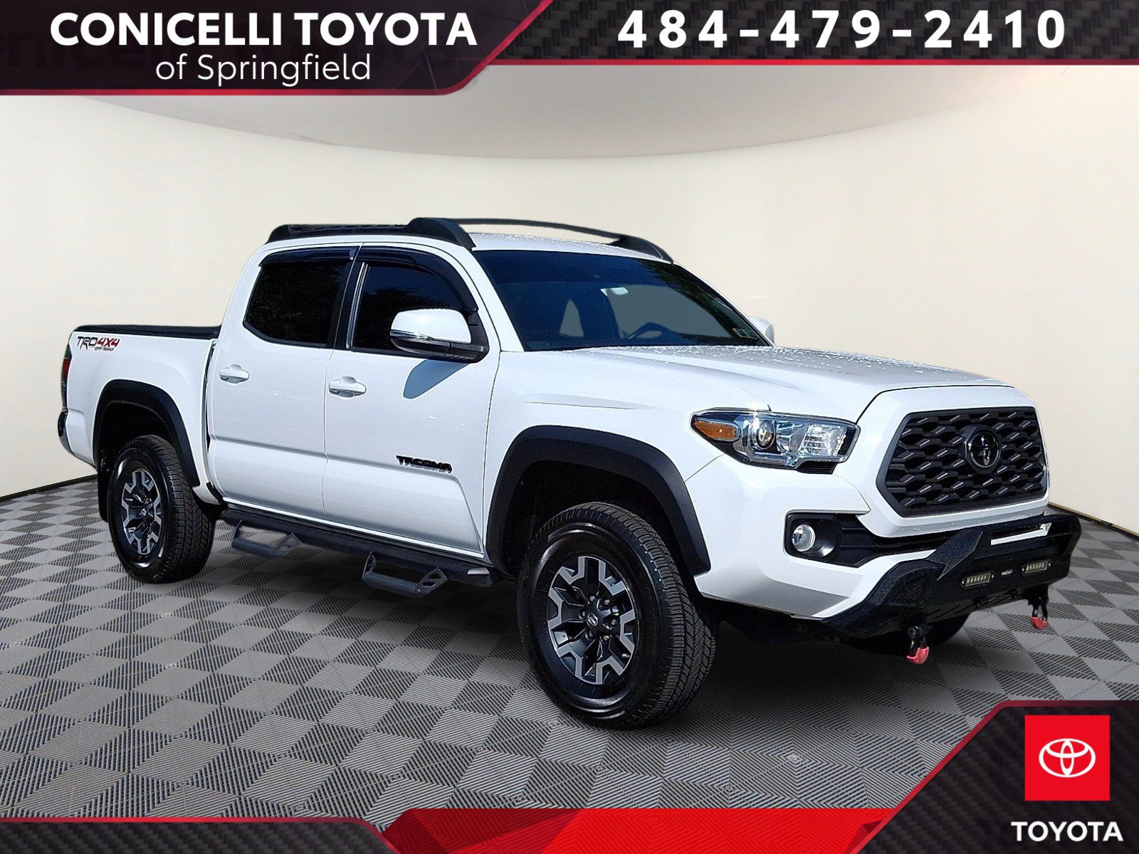 Used 2020 Toyota Tacoma TRD Off-Road AWD/4WD image 1