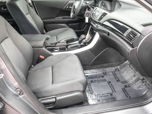 Used 2016 Honda Accord LX image 33