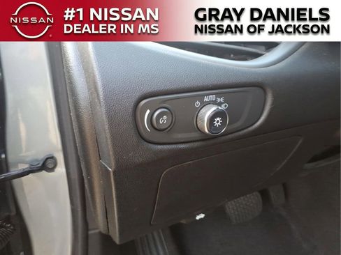 Used 2024 Chevrolet Malibu LT FWD image 12