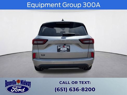 Used 2024 Ford Escape ST-Line w/ Tech Pack #1 AWD/4WD image 8