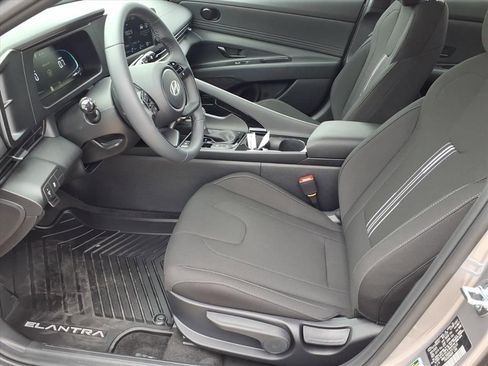 New 2026 Hyundai Elantra SEL Sport image 8