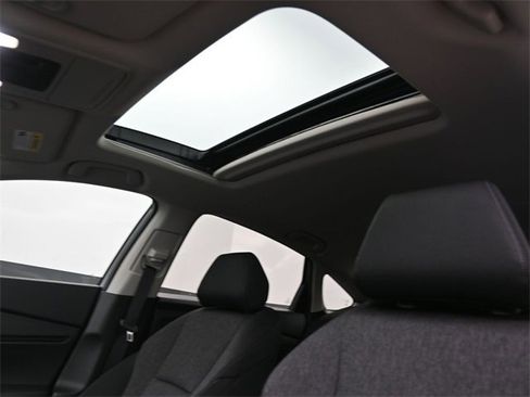 Certified 2025 Honda Accord SE image 16