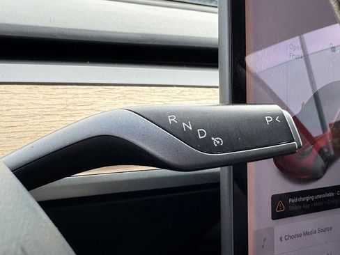 Used 2019 Tesla Model 3 Standard Range Plus image 31