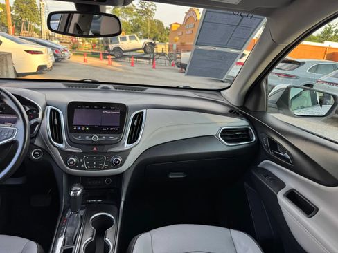 Used 2019 Chevrolet Equinox Premier FWD image 28