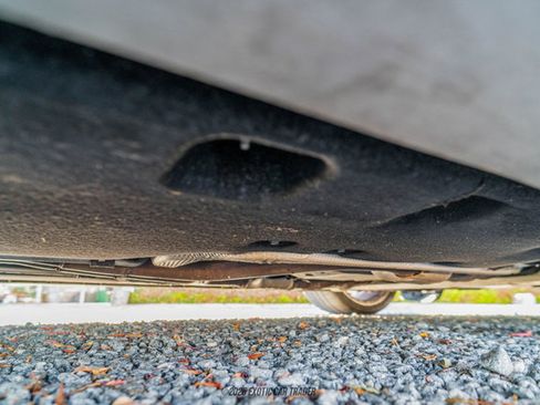 Used 2018 Cadillac CTS V w/ Luxury Package image 96