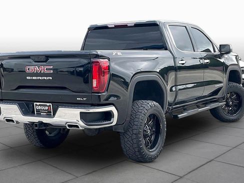 Used 2023 GMC Sierra 1500 SLT w/ X31 Off-Road Package AWD/4WD image 13