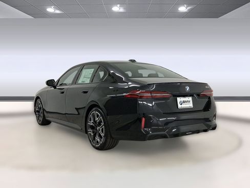 New 2026 BMW 530i 530i w/ M Sport Package image 3