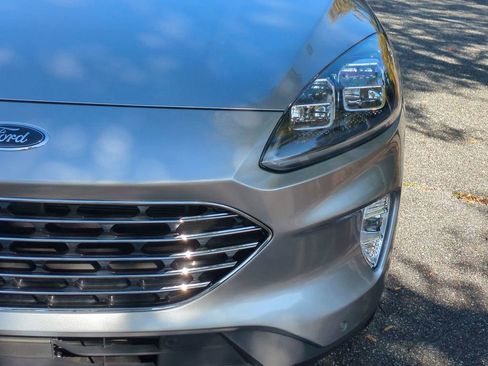 Used 2021 Ford Escape Titanium w/ Titanium Elite Package image 10