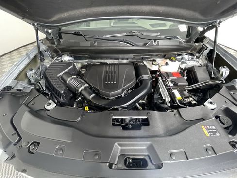 Used 2024 GMC Acadia Elevation image 29