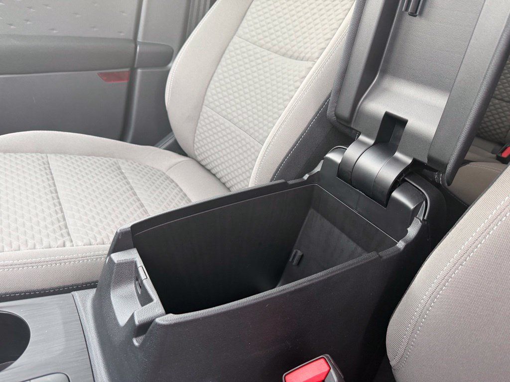 Used 2020 Ford Escape SE Sport FWD image 18