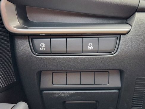 Used 2023 MAZDA MAZDA3 s image 22