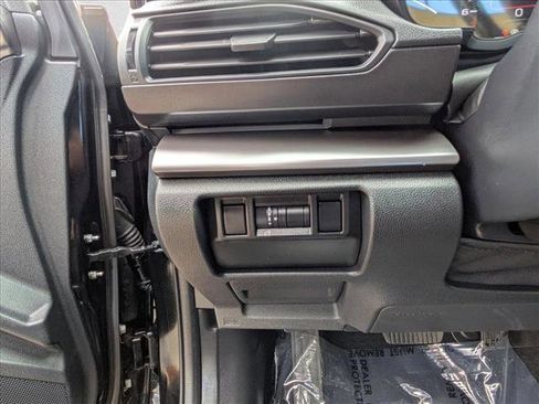 Certified 2025 Subaru Impreza 2.0i image 19