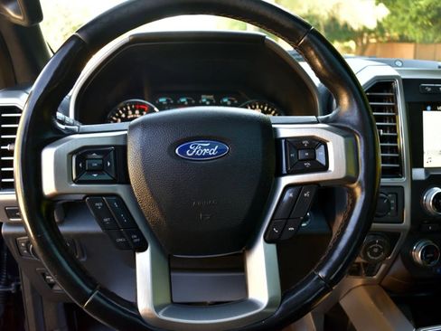 Used 2018 Ford F150 Platinum w/ Equipment Group 701A Luxury image 12