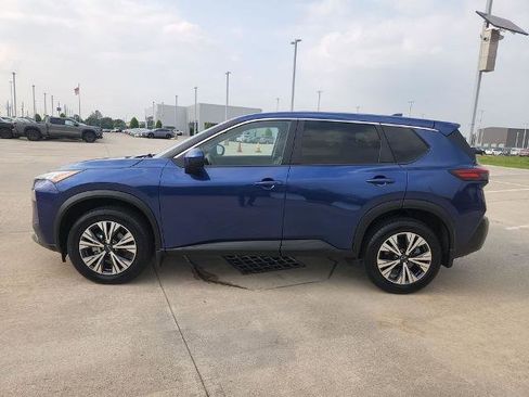 Certified 2023 Nissan Rogue SV FWD image 8