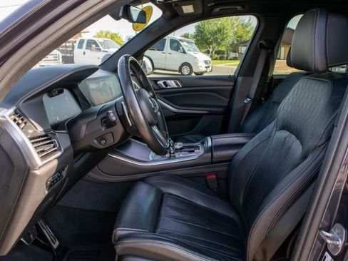 Used 2019 BMW X5 xDrive50i w/ M Sport Package image 14