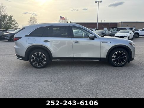 Used 2024 MAZDA CX-90 Plug-In Hybrid w/ Premium Pkg image 5