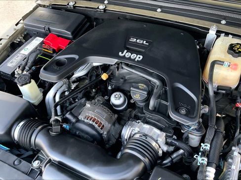 Used 2020 Jeep Gladiator Sport w/ Quick Order Package 24S image 34