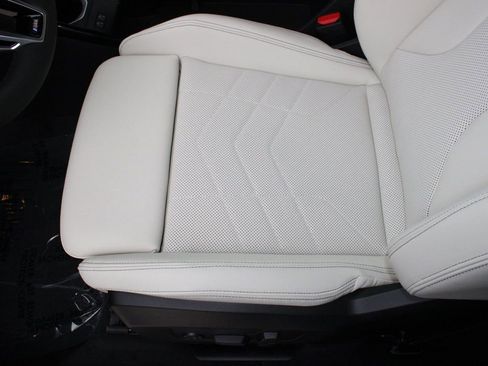 Used 2026 BMW X1 xDrive28i w/ Technology Package image 14