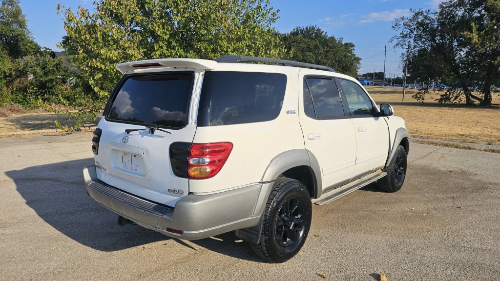 Used 2003 Toyota Sequoia SR5 RWD image 3