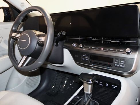 Used 2024 Hyundai Kona SEL FWD image 46