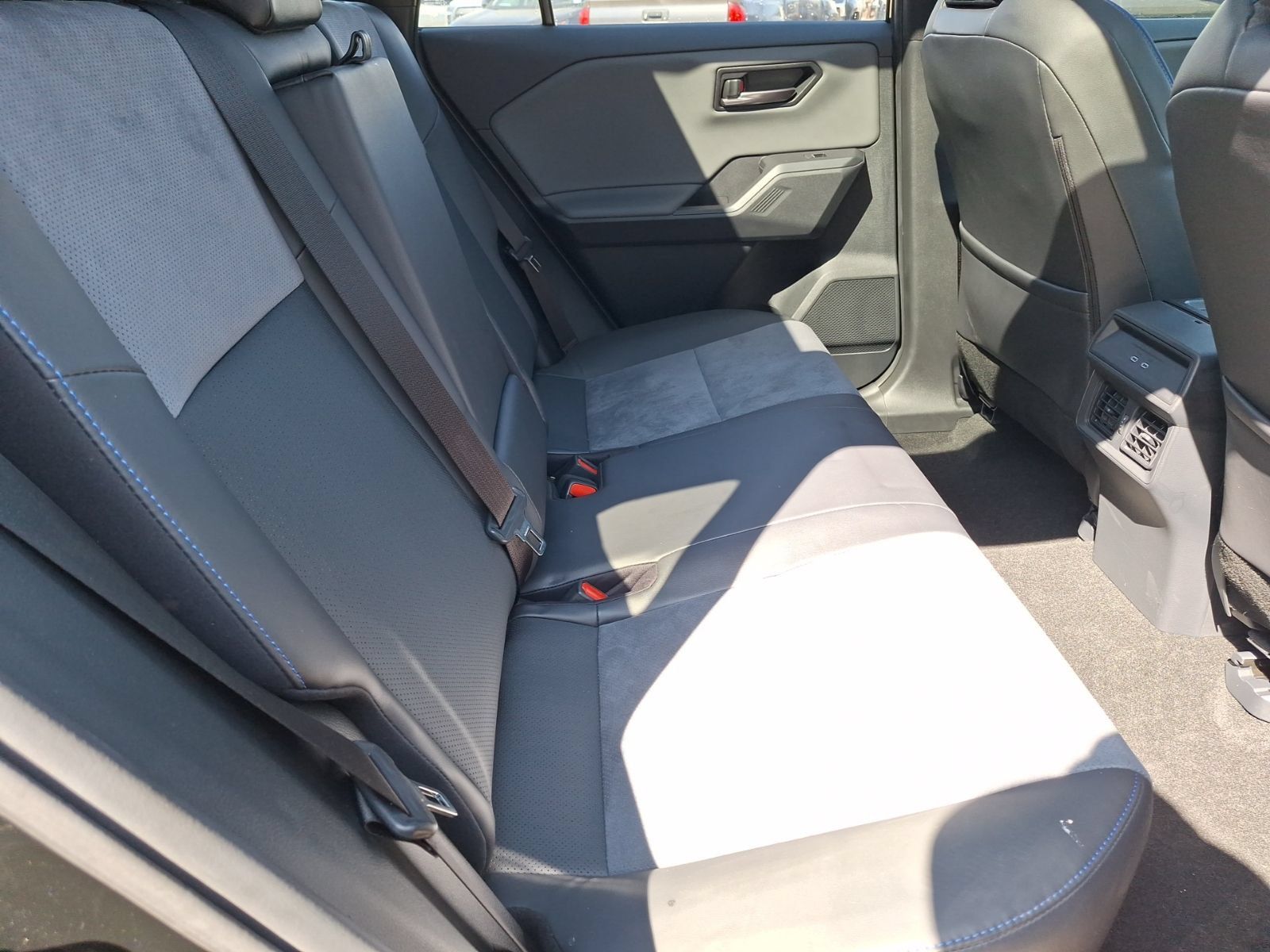 Used 2026 Toyota RAV4 XSE w/ Panoramic Sun Roof Package AWD/4WD image 31
