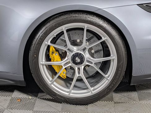 Certified 2026 Porsche 911 GT3 RWD image 12