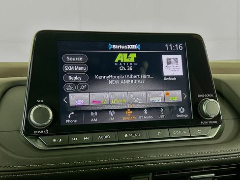 Used 2023 Nissan Rogue SV FWD image 21
