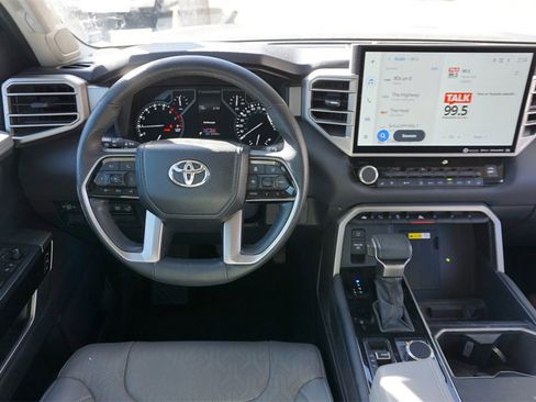 Used 2023 Toyota Tundra Limited image 6