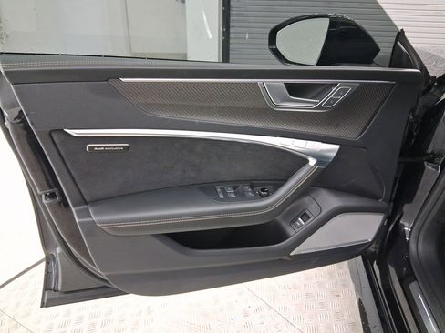 Used 2024 Audi RS 7 Performance w/ Bronze Edition image 12