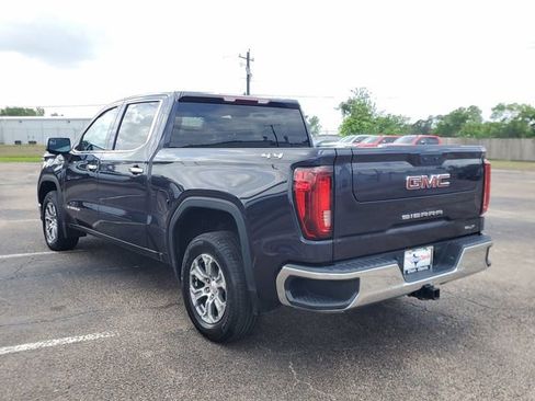 Used 2024 GMC Sierra 1500 SLT AWD/4WD image 4