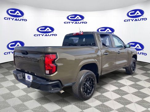 Used 2023 Chevrolet Colorado W/T image 3