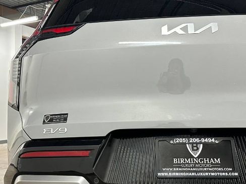 Used 2026 Kia EV9 Land AWD/4WD image 16