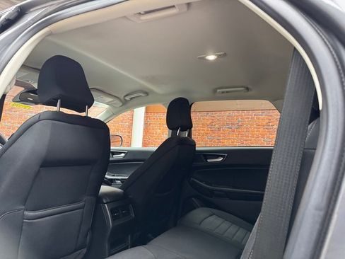 Certified 2023 Ford Edge SE w/ Black Appearance Package image 23