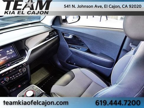 Used 2022 Kia Niro EX FWD image 22