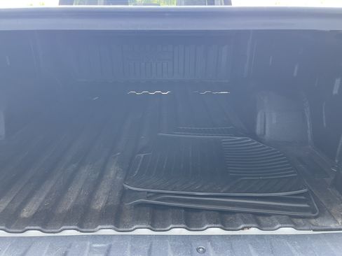 Used 2021 GMC Sierra 1500 Elevation w/ X31 Off-Road Package AWD/4WD image 9