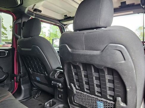 Used 2021 Jeep Wrangler Unlimited Rubicon image 15