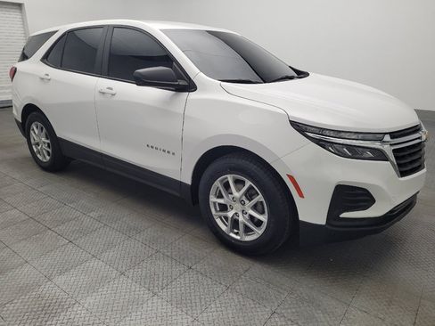 Used 2023 Chevrolet Equinox LS image 13