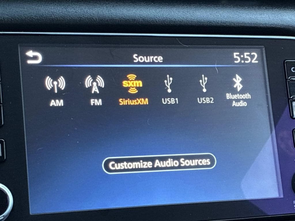 Certified 2023 Nissan Kicks SR w/ SR Premium Package FWD image 31