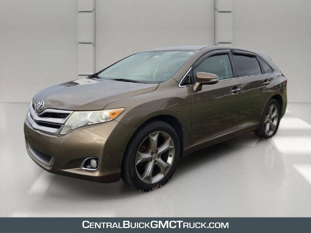 Used 2013 Toyota Venza XLE AWD/4WD image 1
