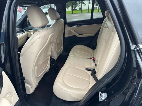 Used 2018 BMW X1 xDrive28i AWD/4WD image 19