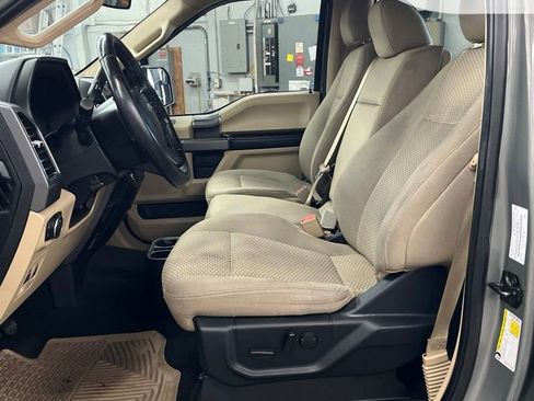 Used 2019 Ford F150 XLT w/ Equipment Group 302A Luxury AWD/4WD image 22