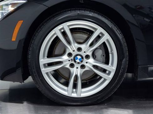 Used 2018 BMW 340i xDrive Sedan w/ Premium Package AWD/4WD image 28