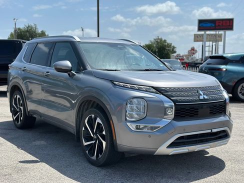 Used 2022 Mitsubishi Outlander SEL FWD image 3