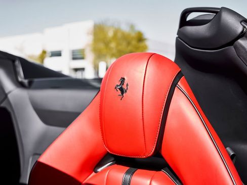 Used 2021 Ferrari 812 GTS RWD image 35